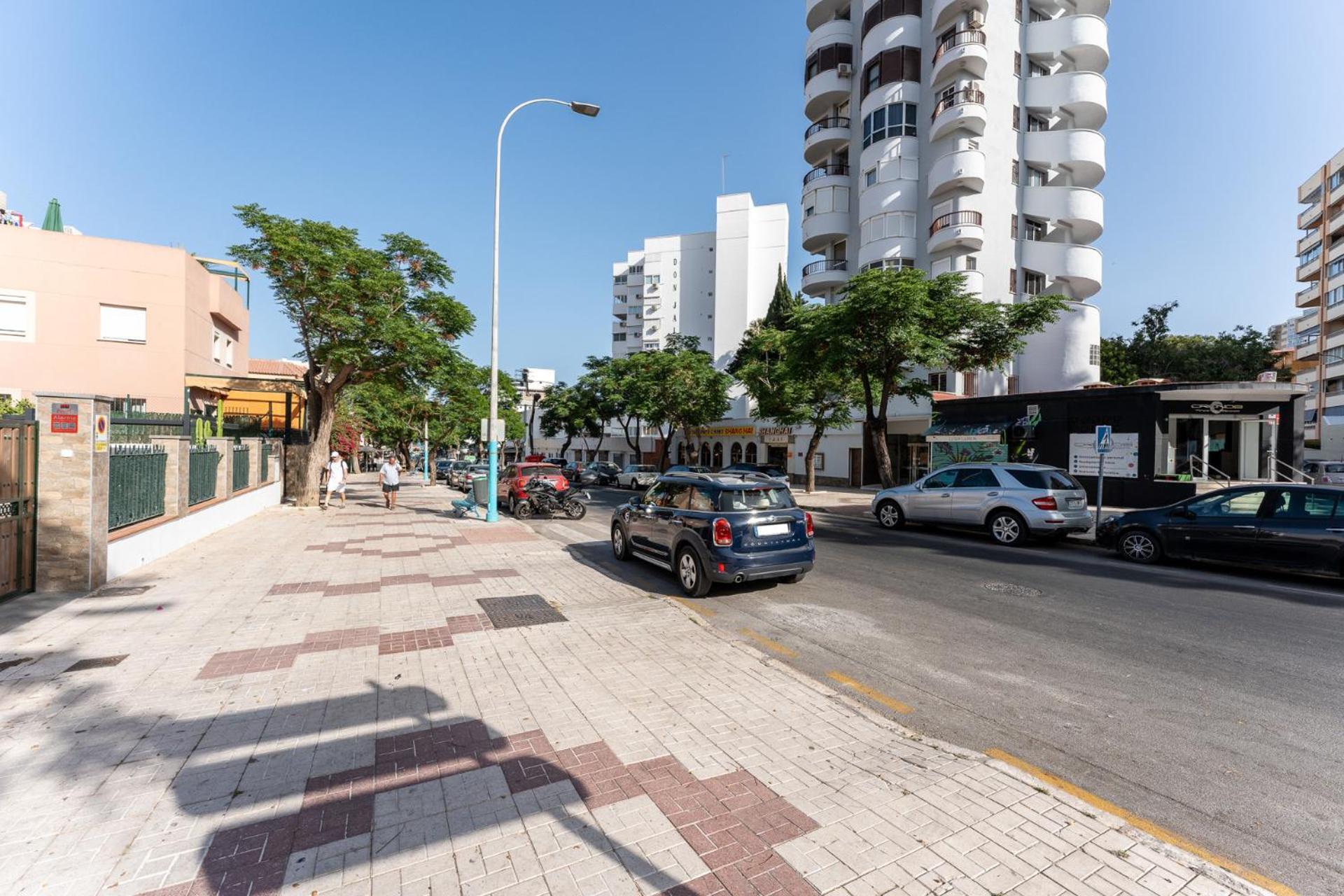 Malagasuite Costa Sol Oasis Torremolinos Exterior photo