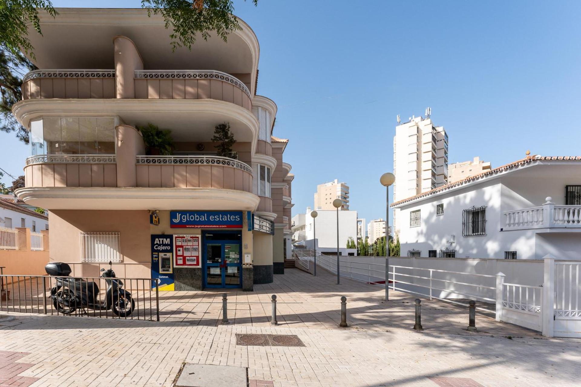 Malagasuite Costa Sol Oasis Torremolinos Exterior photo