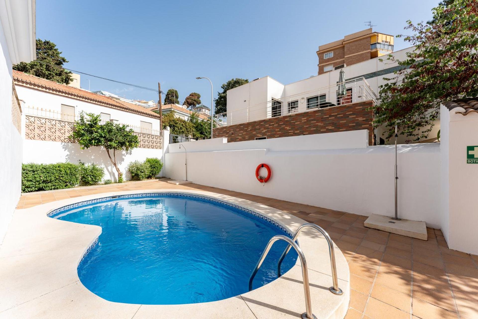 Malagasuite Costa Sol Oasis Torremolinos Exterior photo